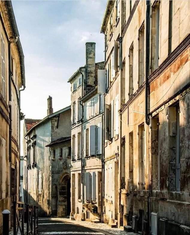 Le Saint Jacques #Centre Ville Cognac Exterior foto